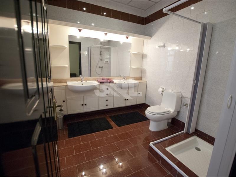 Bungalow in Lija To Rent