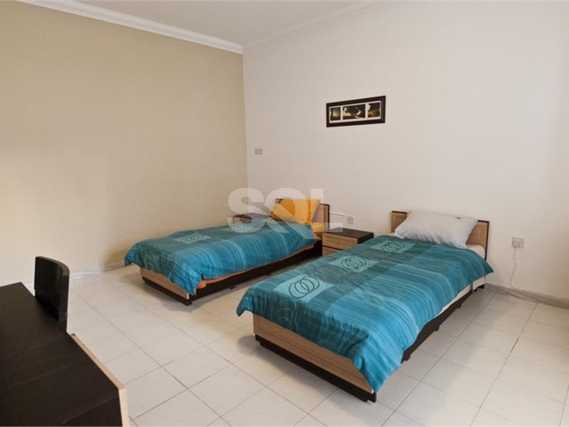 Bungalow in Lija To Rent