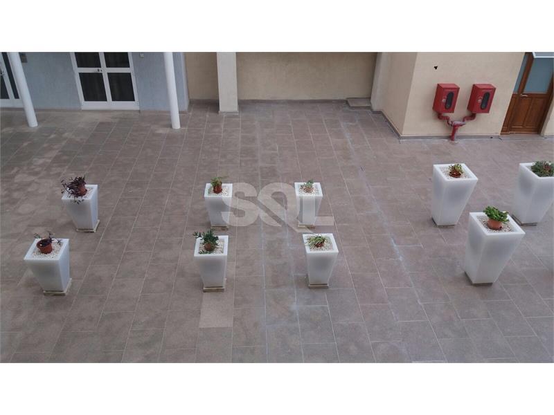 Apartment in Qawra To Rent