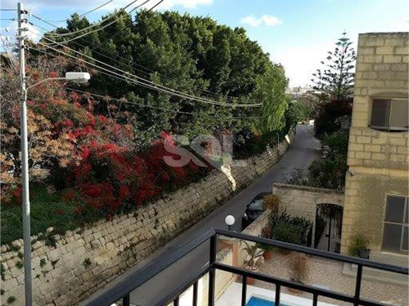 Villa in Attard To Rent