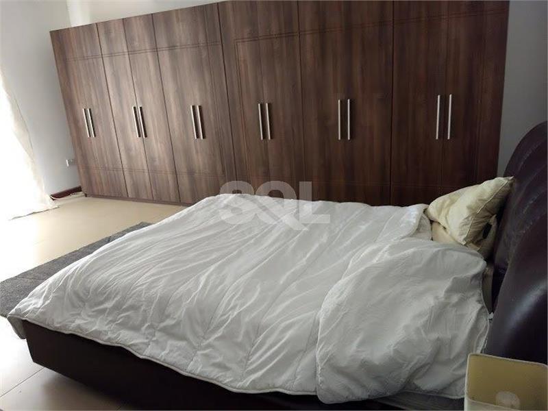 Villa in Attard To Rent