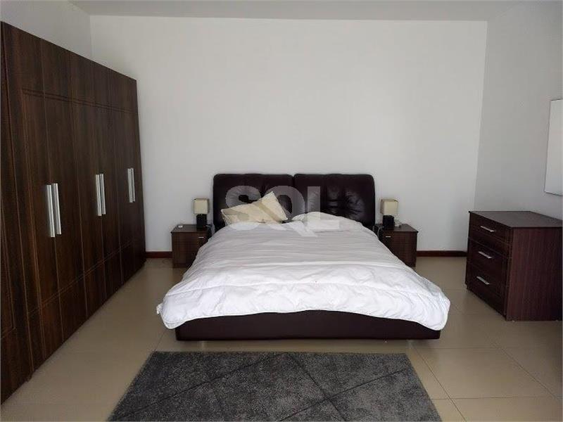 Villa in Attard To Rent