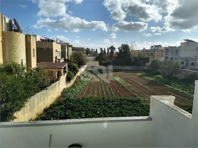 Villa in Attard To Rent