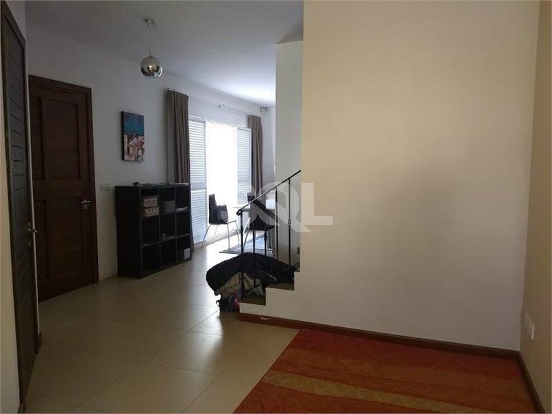 Villa in Attard To Rent