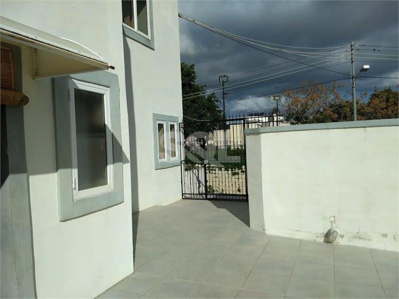 Villa in Attard To Rent
