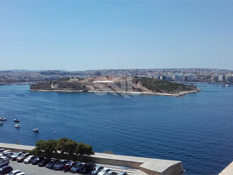 Apartment in Valletta For Sale