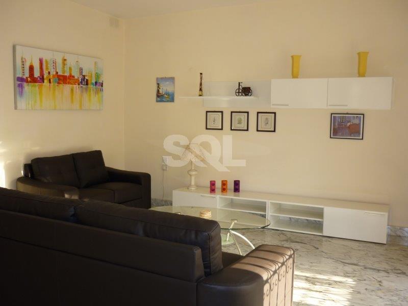 Villa in Attard To Rent