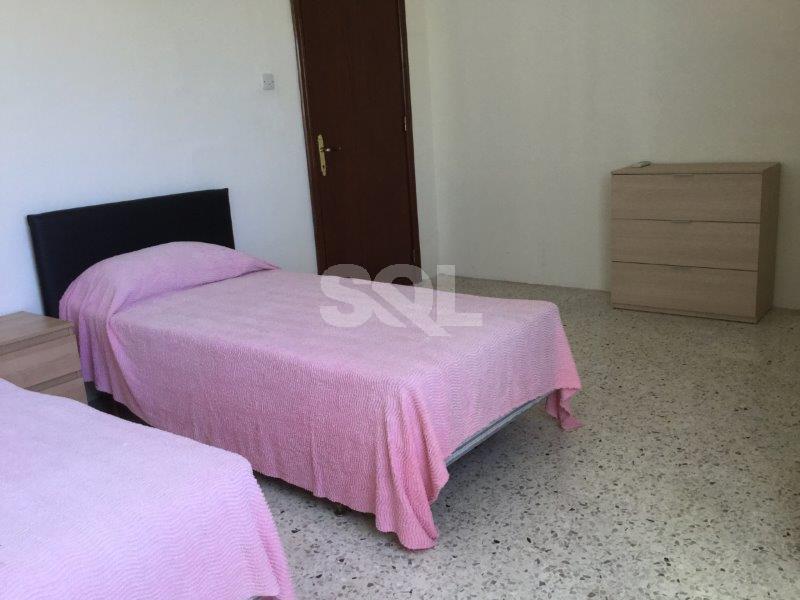 Villa in Attard To Rent