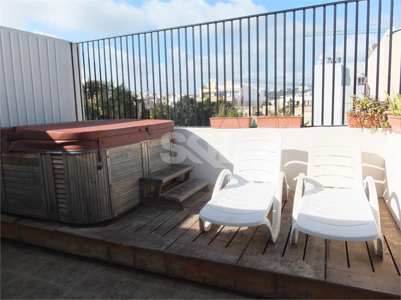 Penthouse in St. Julians To Rent