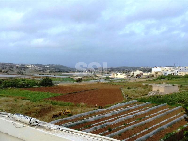 Terraced House in Mgarr To Rent