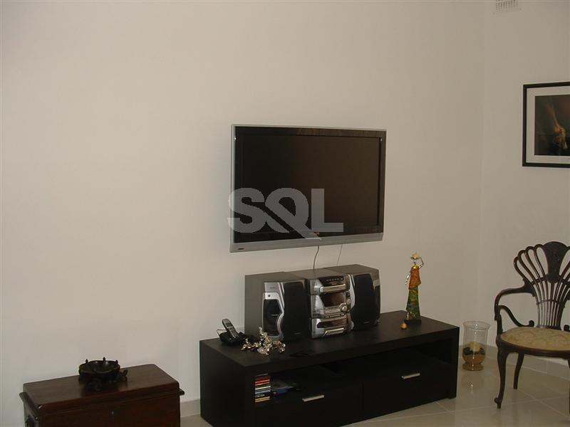 Apartment in Mosta To Rent