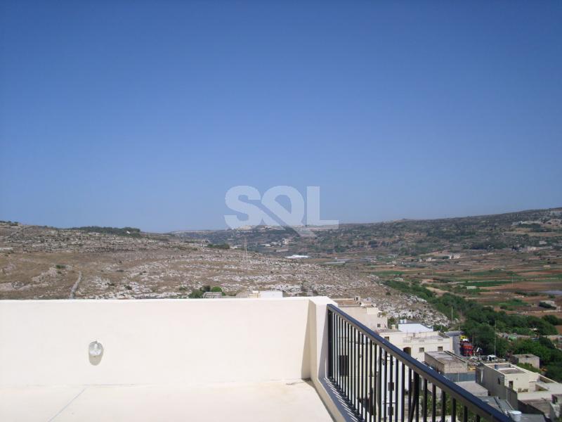 Apartment in Manikata To Rent