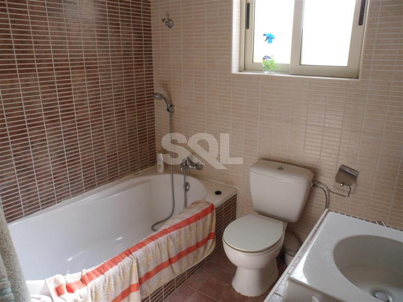 Apartment in Qawra To Rent