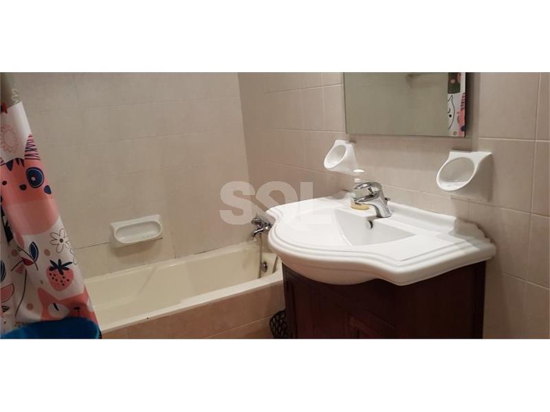 Apartment in Gzira To Rent