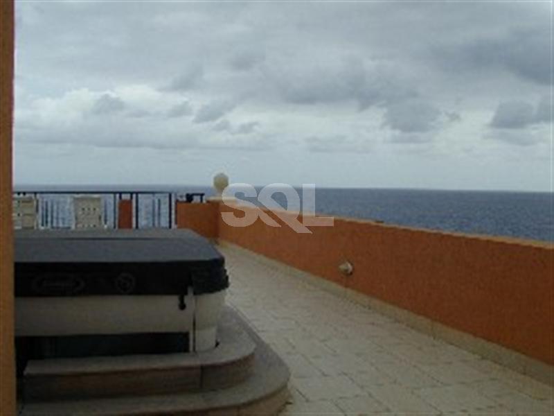 Penthouse in Sliema To Rent