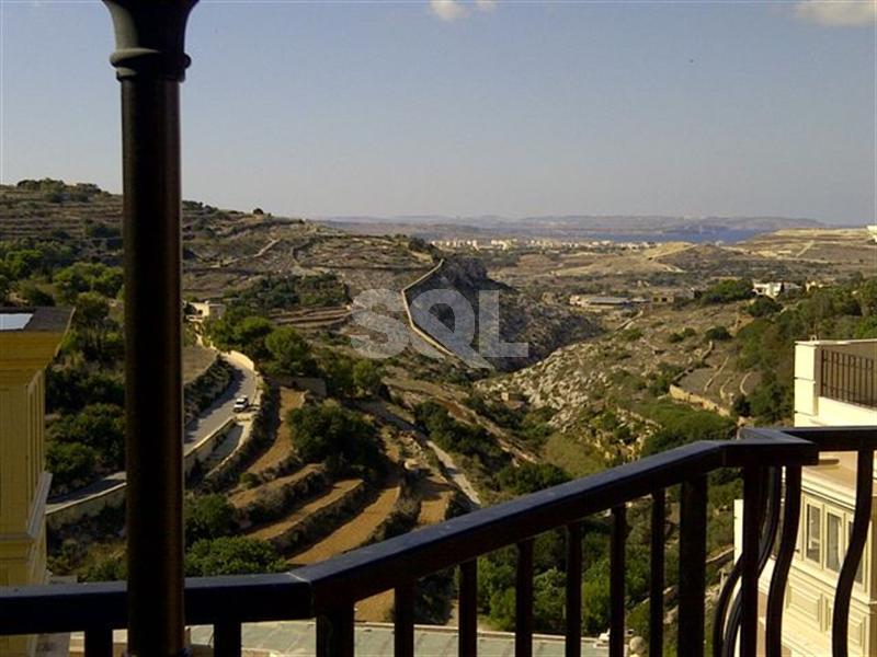 Semi-Detached Villa in Madliena To Rent