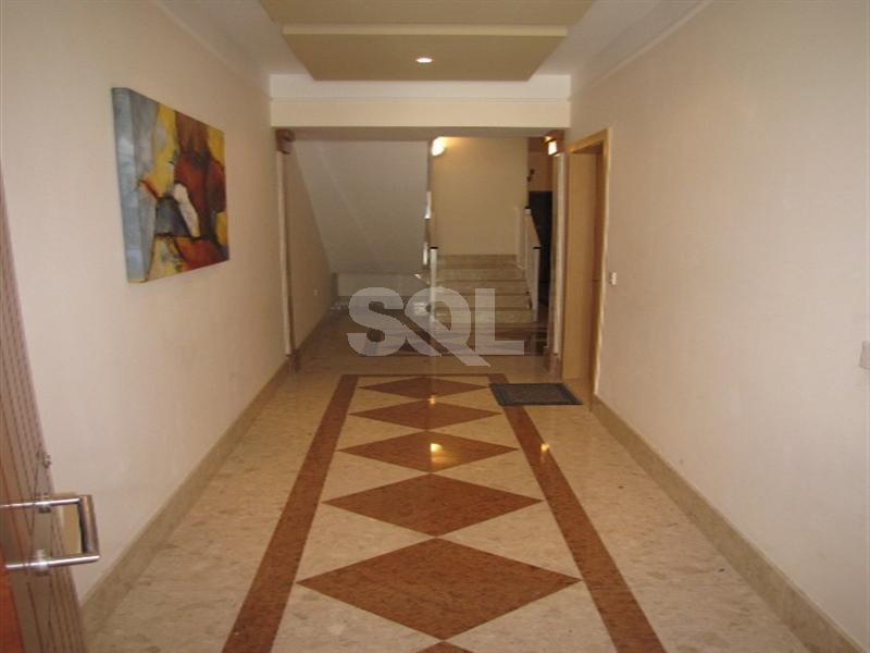 Penthouse in Msida To Rent