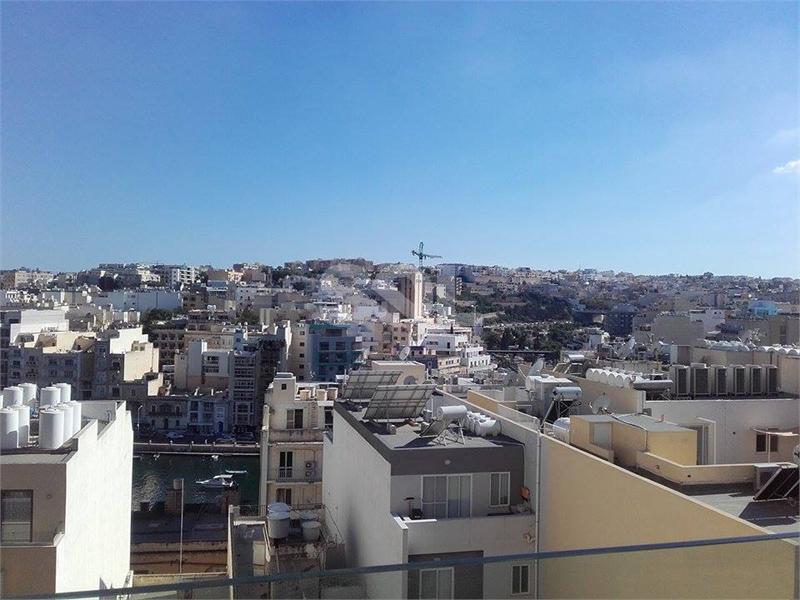 Apartment in Portomaso For Sale / To Rent