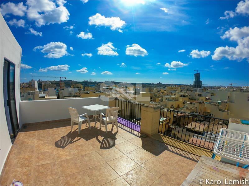 Penthouse in Gzira To Rent