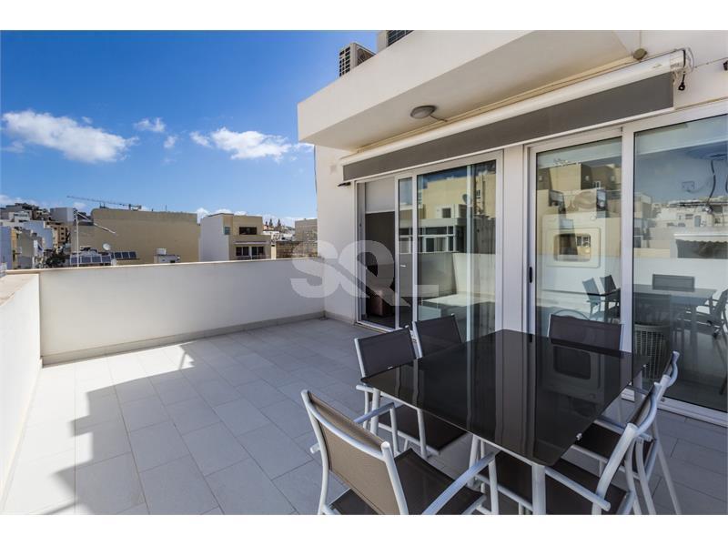 Penthouse in Gzira To Rent