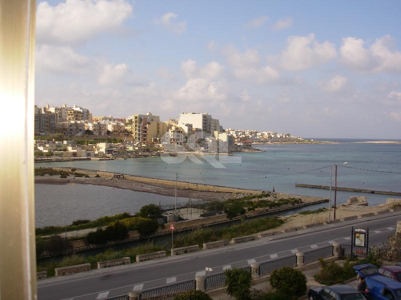 Apartment in Salina To Rent