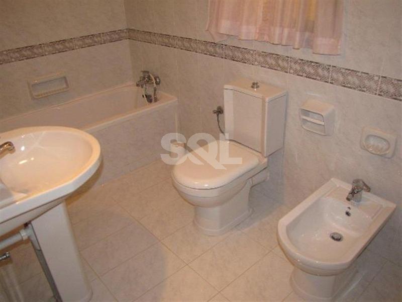 Apartment in Xemxija To Rent
