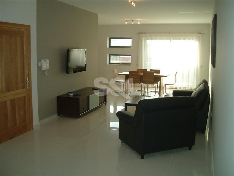 Maisonette in Balzan To Rent