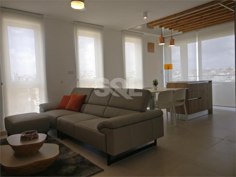 Apartment in Ta' Xbiex To Rent