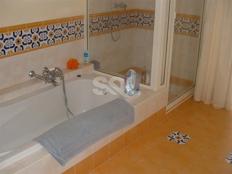 Villa in Ta' L-Ibrag To Rent