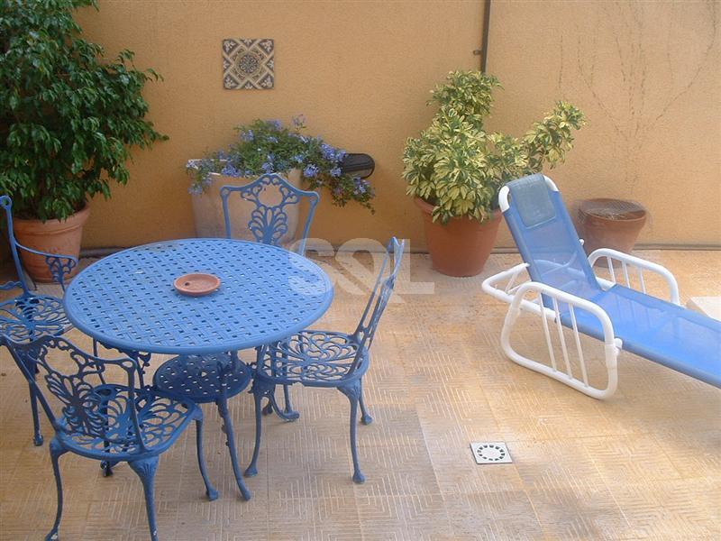 Villa in Ta' L-Ibrag To Rent