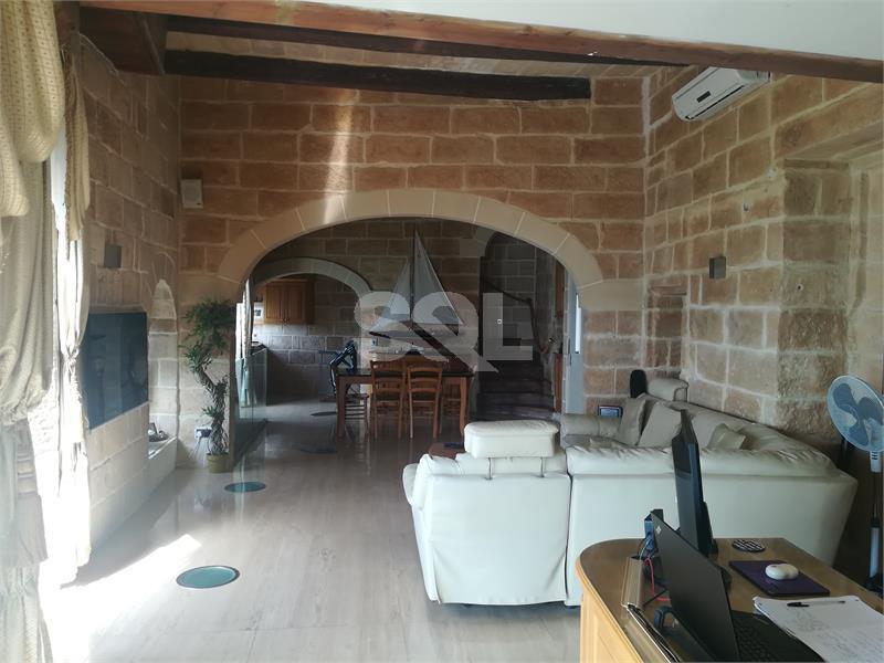Townhouse in Qajjenza To Rent