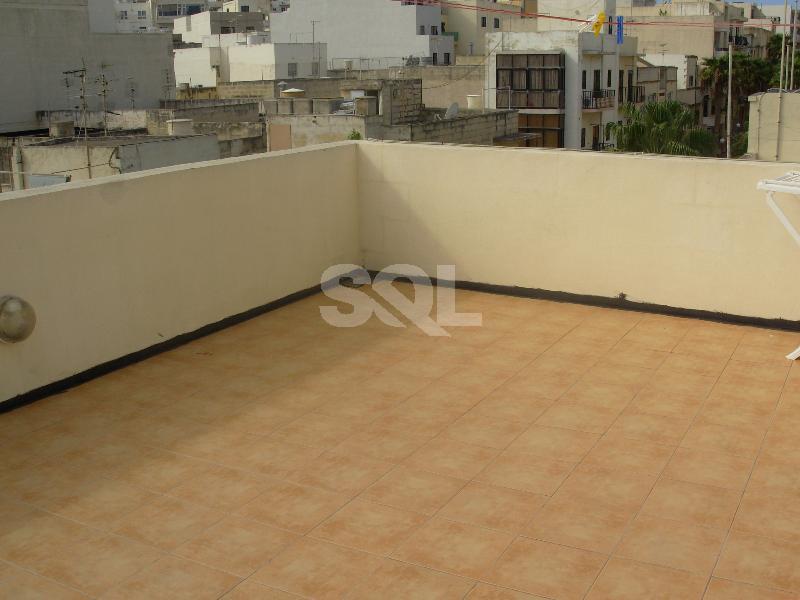 Penthouse in Bugibba To Rent