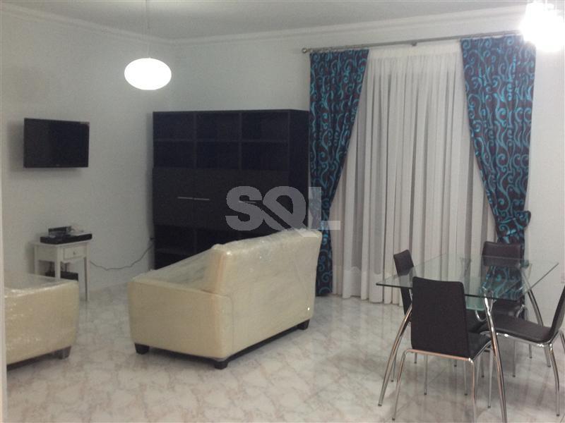 Apartment in Xemxija To Rent