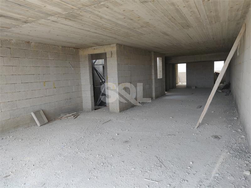 Retail/Catering in Mosta To Rent