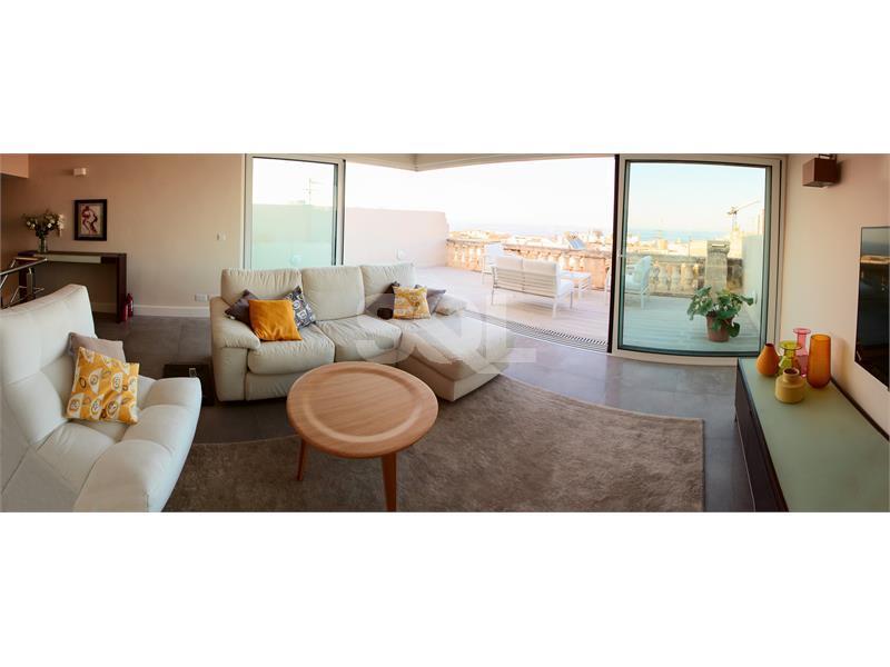 Duplex Penthouse in Valletta To Rent