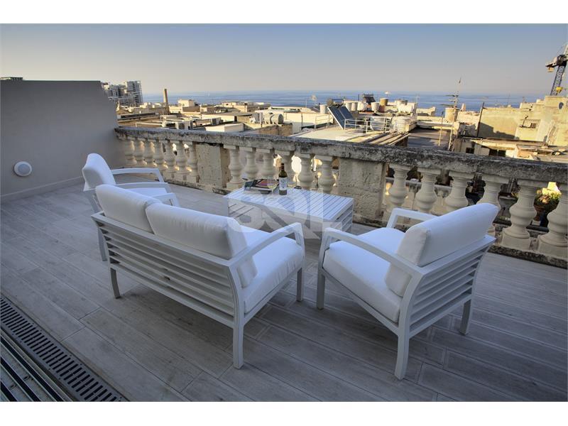 Duplex Penthouse in Valletta To Rent