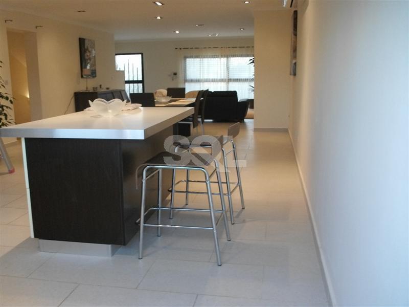 Semi-Detached Villa in Ta' L-Ibrag To Rent