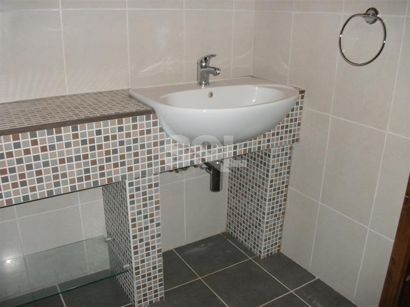 Semi-Detached Villa in Ta' L-Ibrag To Rent