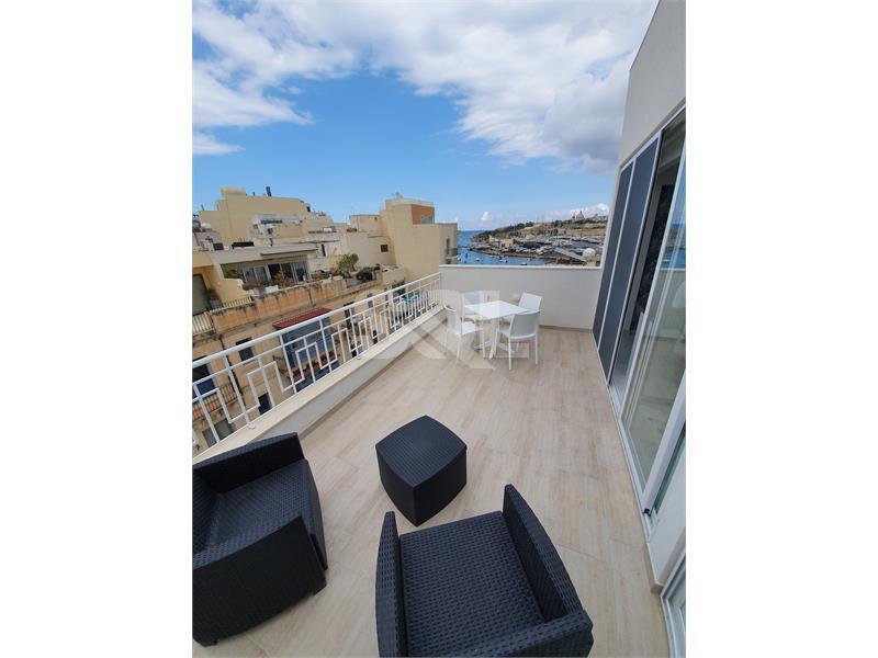 Penthouse in Gzira To Rent