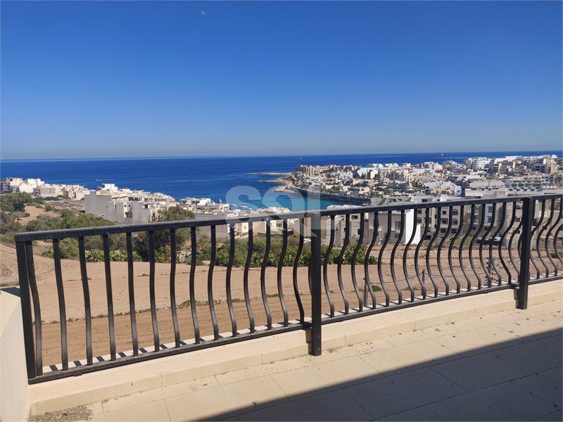Penthouse in Marsascala To Rent
