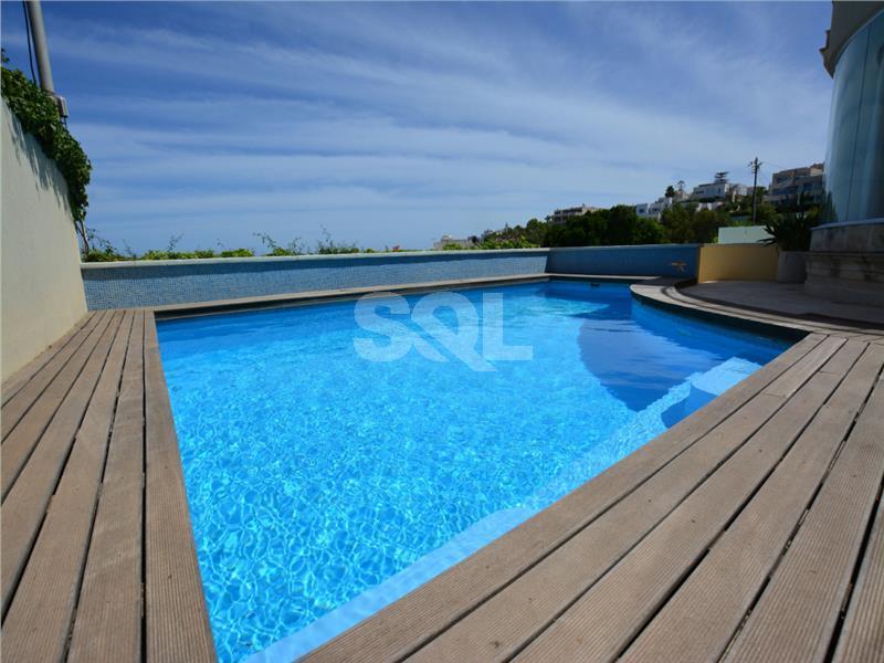 Villa in Madliena To Rent