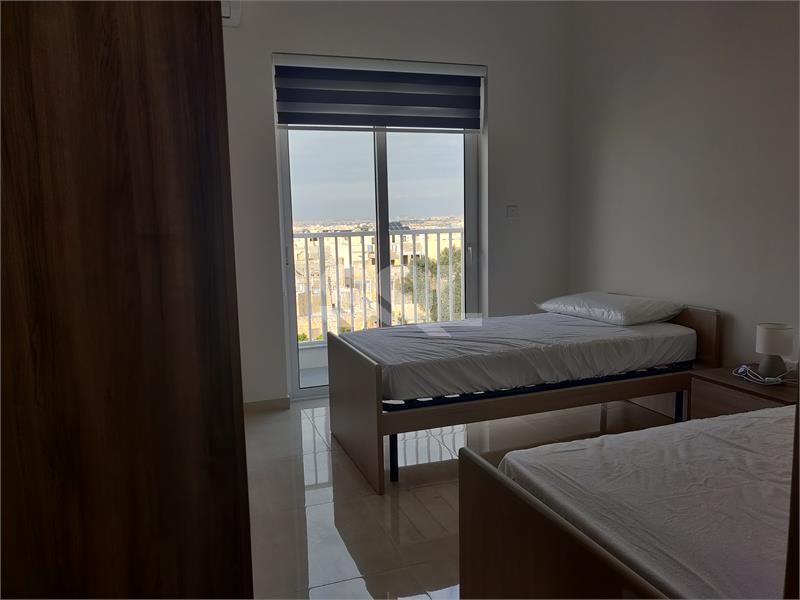 Penthouse in Luqa To Rent