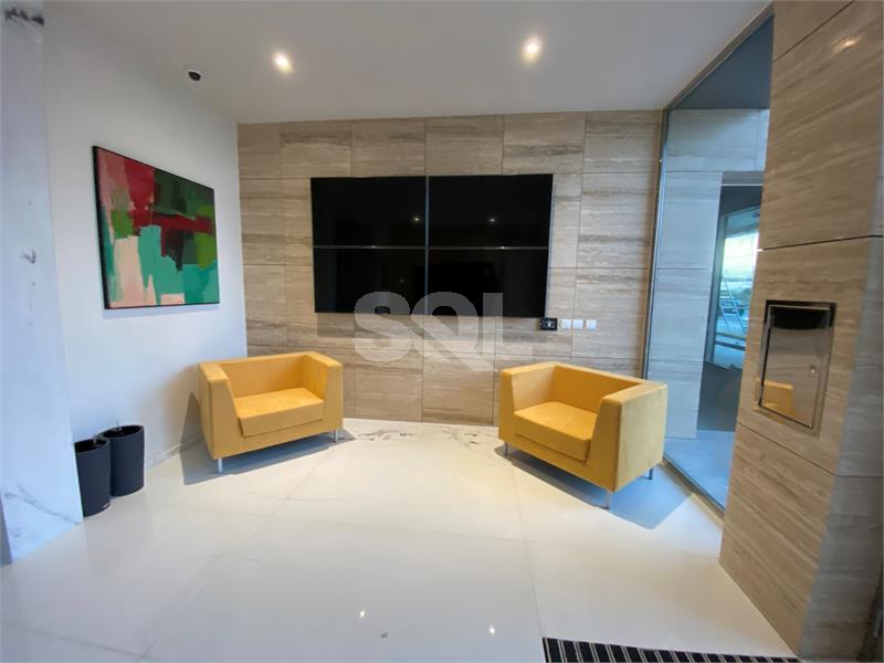 Office in Mosta To Rent