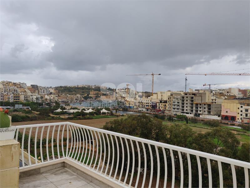 Penthouse in Marsascala To Rent
