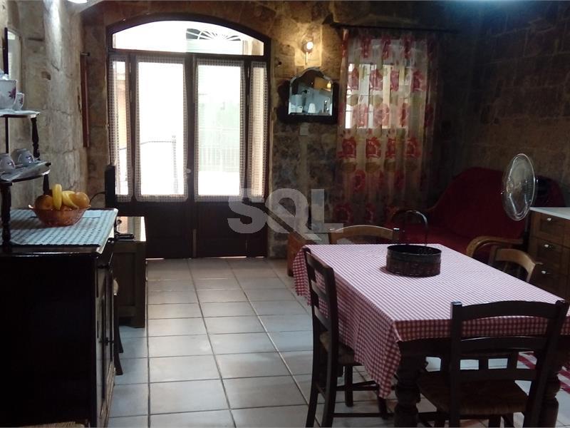 House of Character in Valletta To Rent