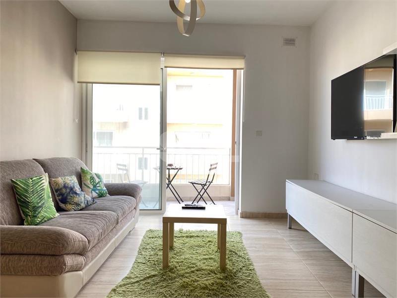 Apartment in Marsascala To Rent