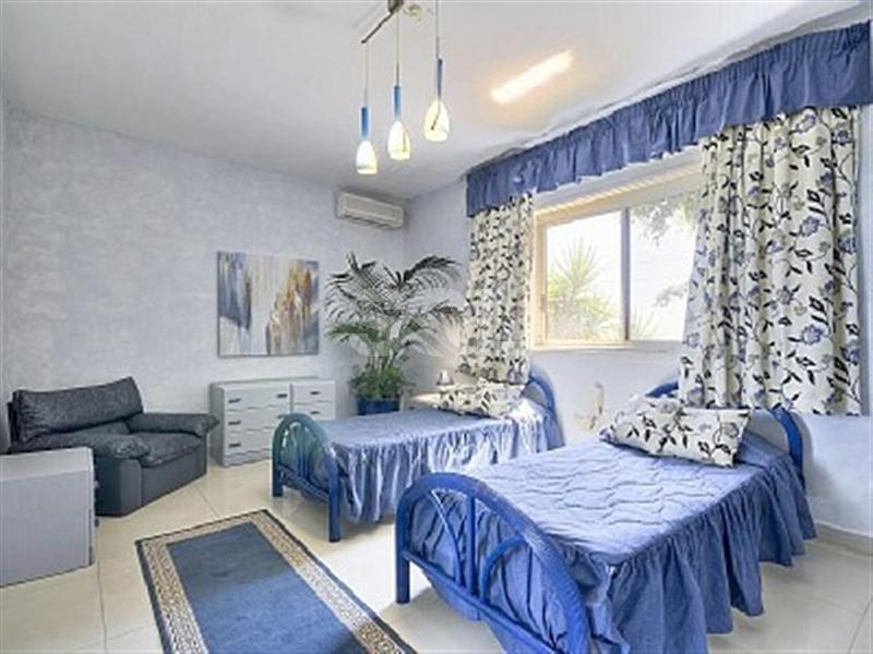 Villa in Ta' L-Ibrag To Rent