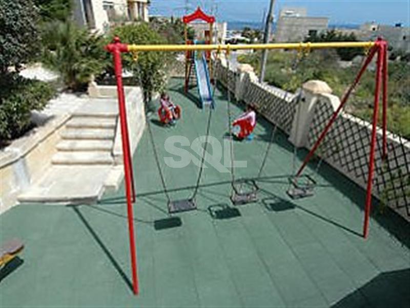 Villa in Ta' L-Ibrag To Rent