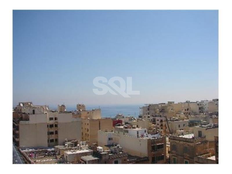 Penthouse in Sliema To Rent