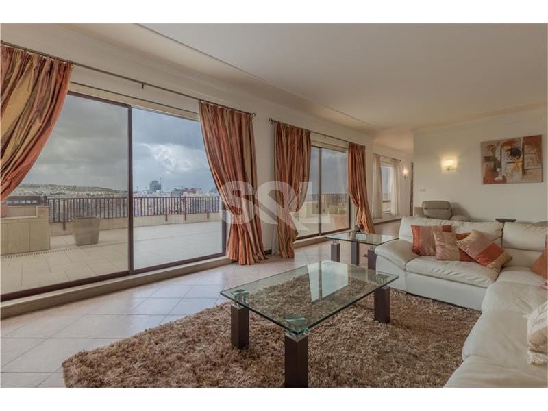 Penthouse in Sliema To Rent